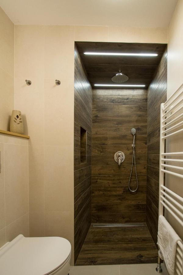 Hat Old Town Designer Apartments บราชอฟ ภายนอก รูปภาพ